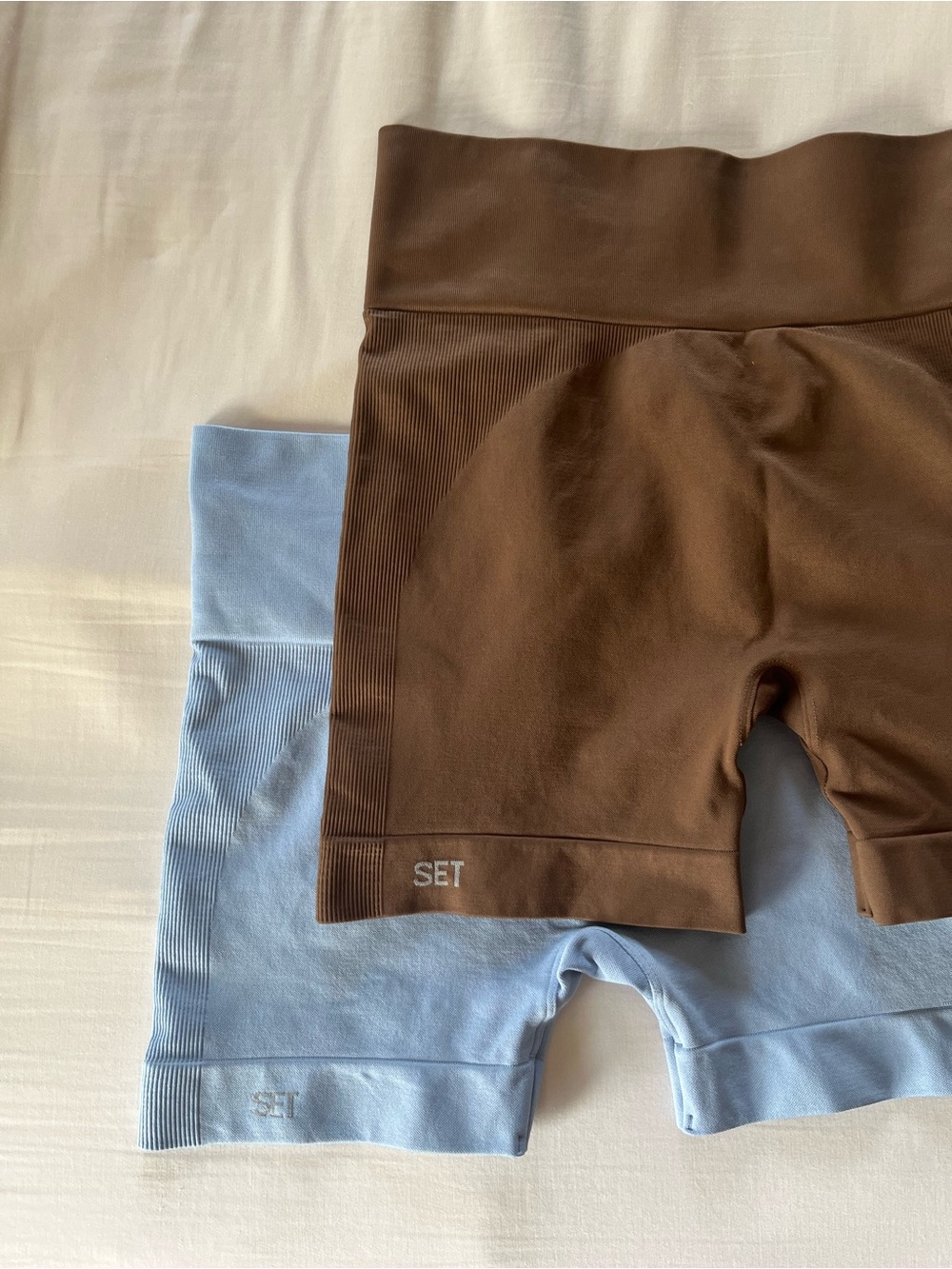 SET Active Shorts — Light Blue & Chocolate Brown